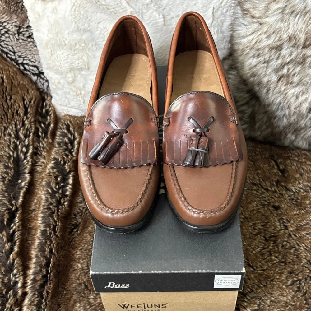GH Bass Women’s 9.5 Genuine Leather Brown Tassel Loafers - Picture 6 of 11
